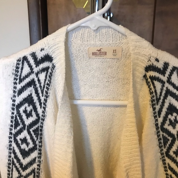 Hollister patterned cardigan - Picture 3 of 4